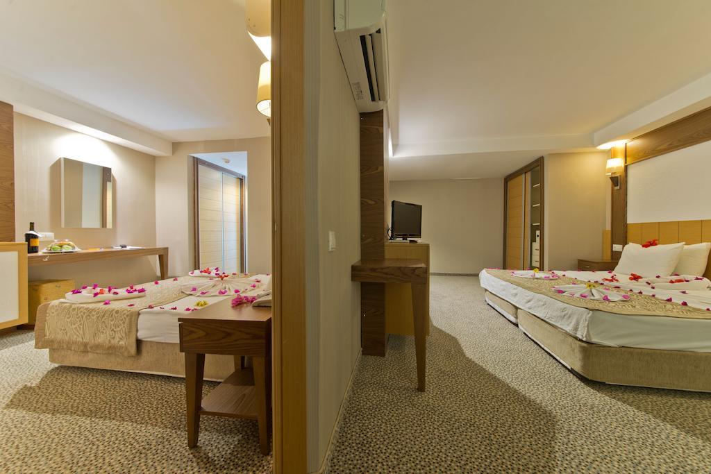 Mc Beach Park Resort Hotel Payallar Room photo